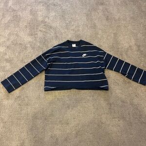 - Long sleeve nike shirt